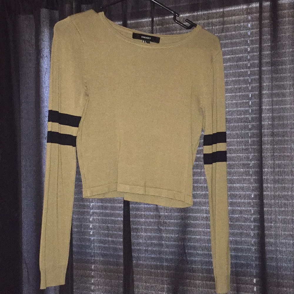 cropped long sleeve shirt